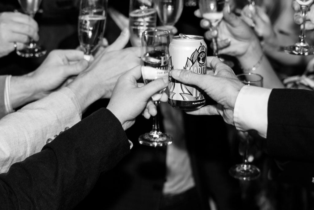 Barra libre para graduaciones: cómo elegir la mejor opción para una fiesta inolvidable